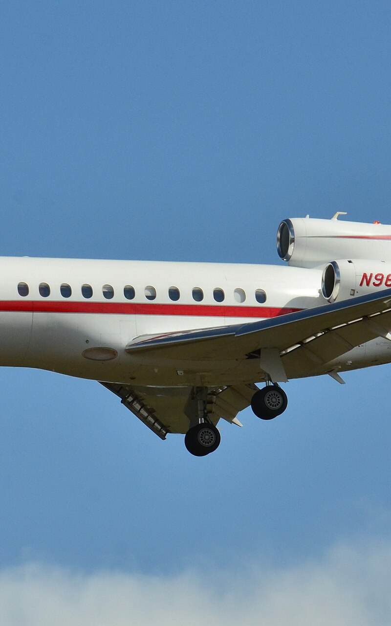 N966E - Business jet
