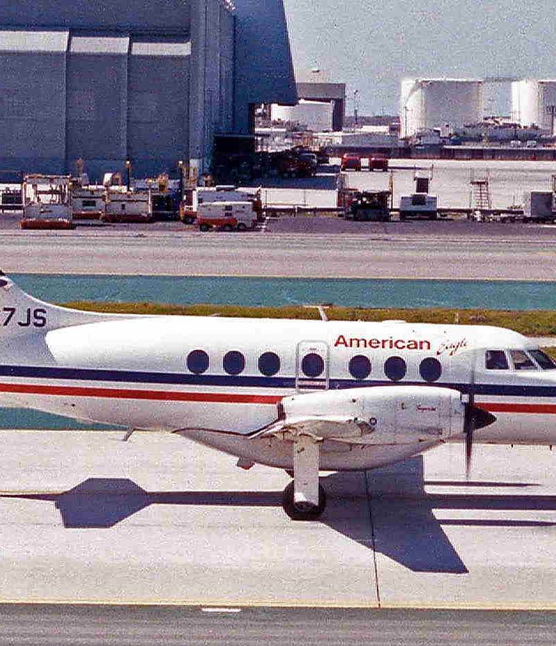 N967JS - Twin-engine aircraft