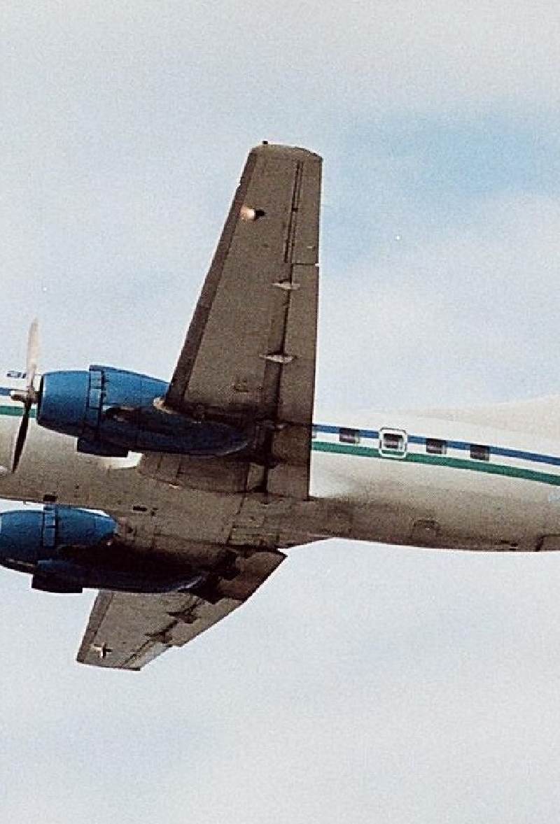 N967M - Twin-engine aircraft