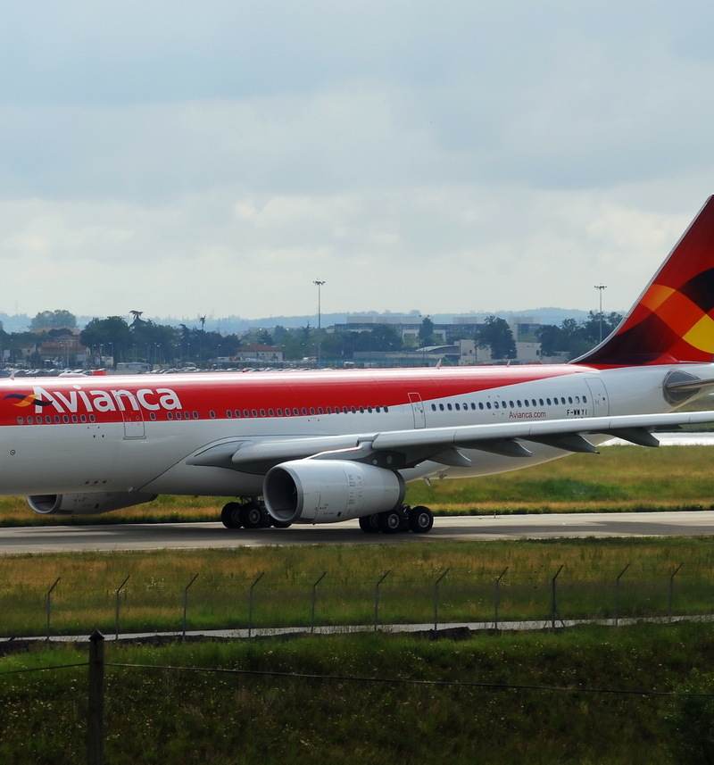 N969AV - Twin-engine aircraft
