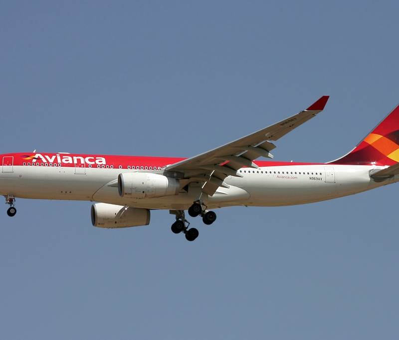 N969AV - Twin-engine aircraft
