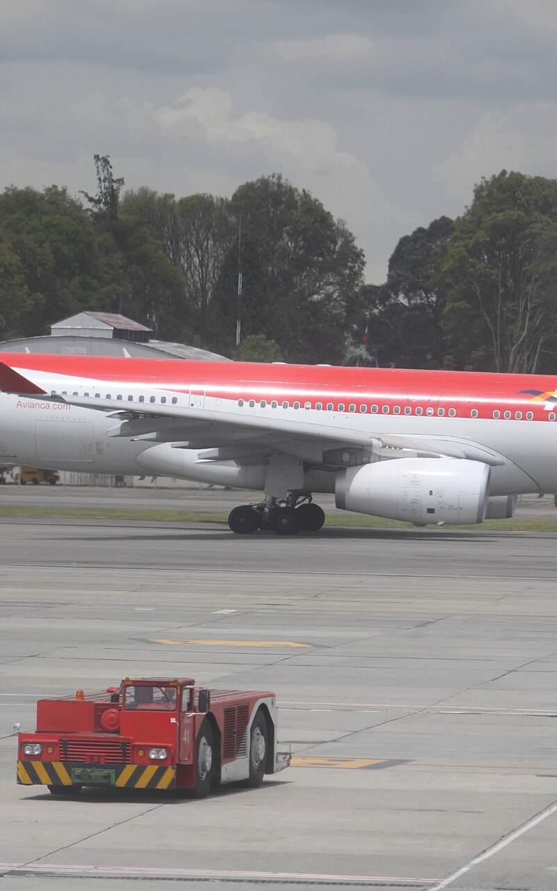 N973AV - Airbus