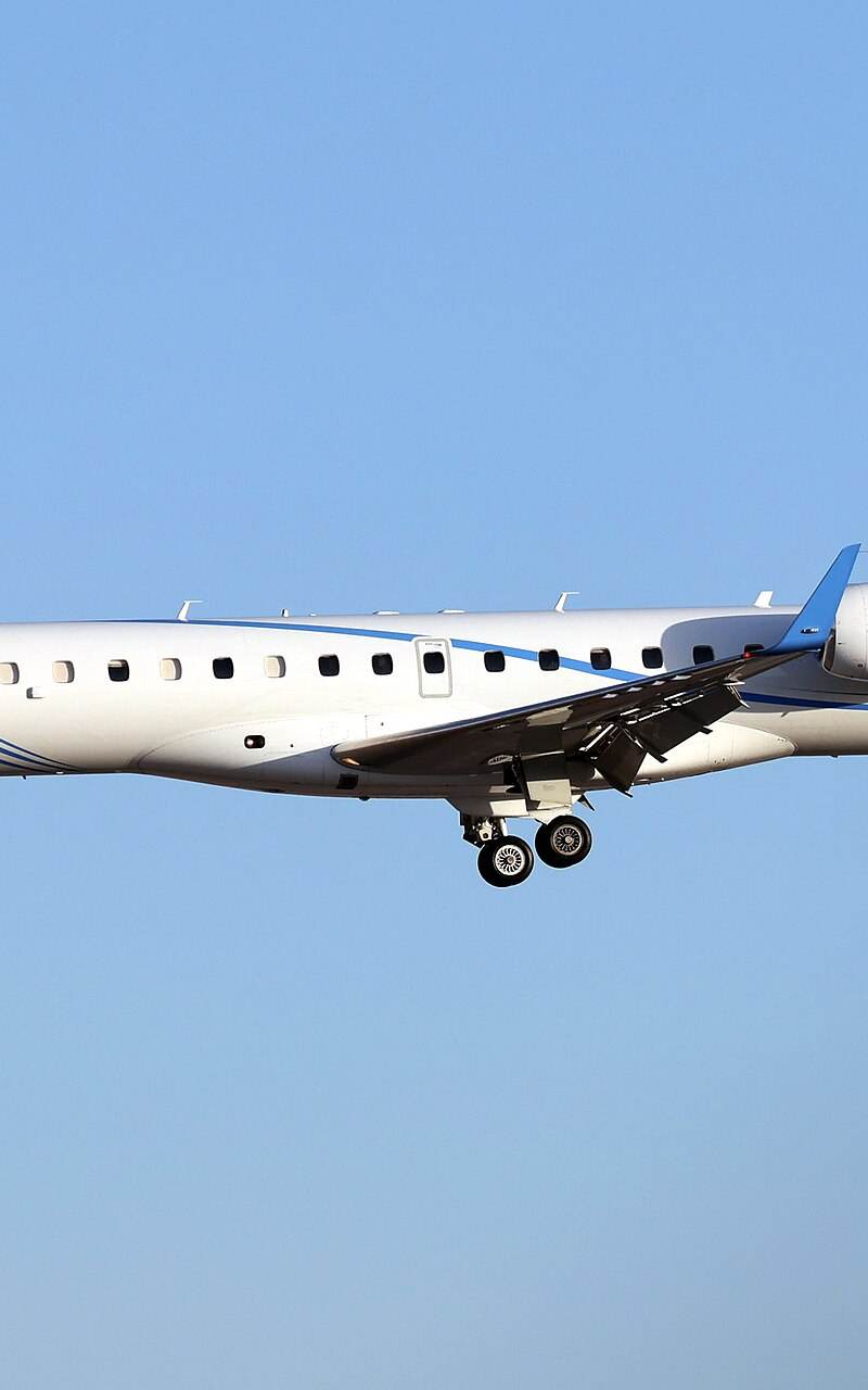 N974DC - Twin-engine aircraft