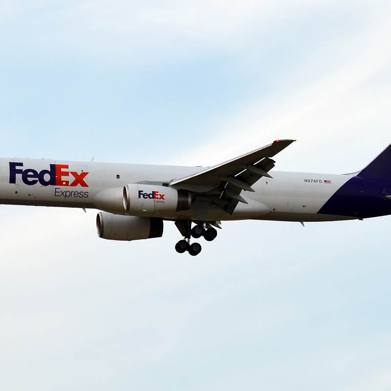 N974FD - Twin-engine aircraft