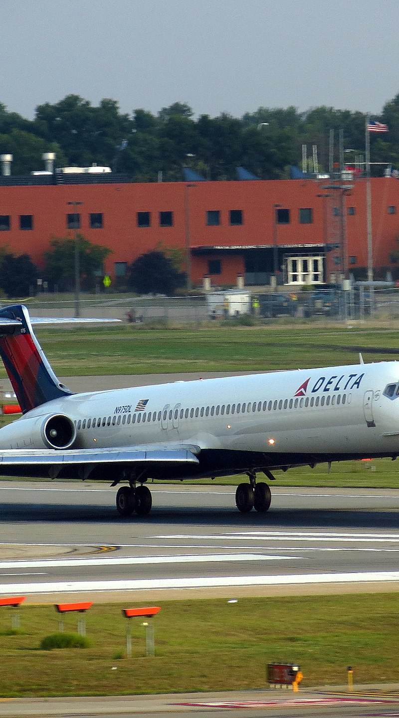 N975DL - Aircraft