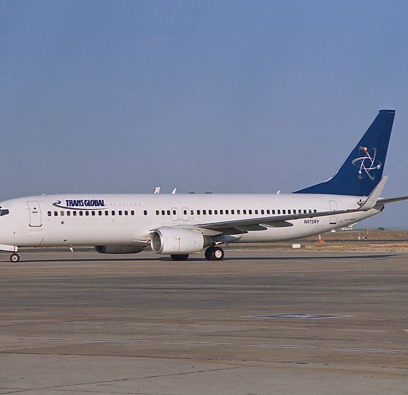 N975RY - Twin-engine aircraft