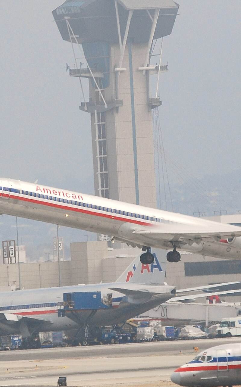 N975TW - Douglas