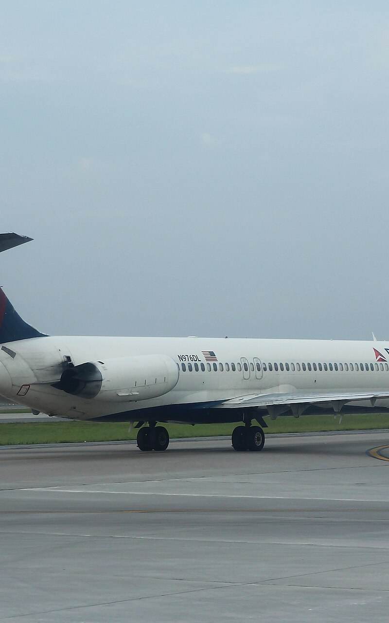 N976DL - Aircraft