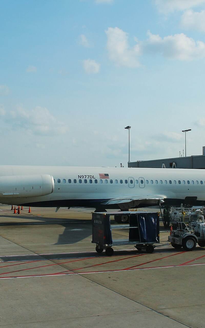 N977DL - Aircraft