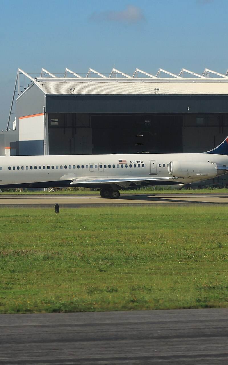 N978DL - Aircraft