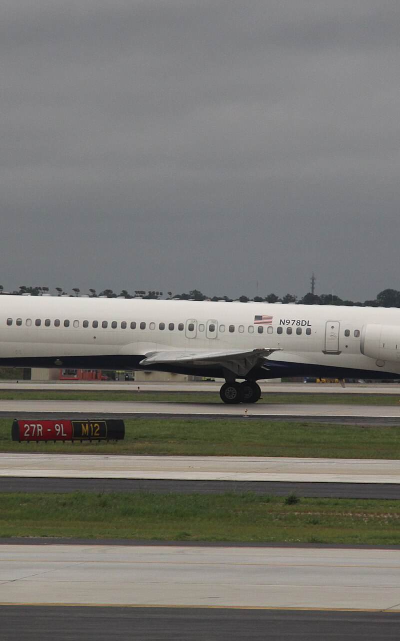 N978DL - Aircraft