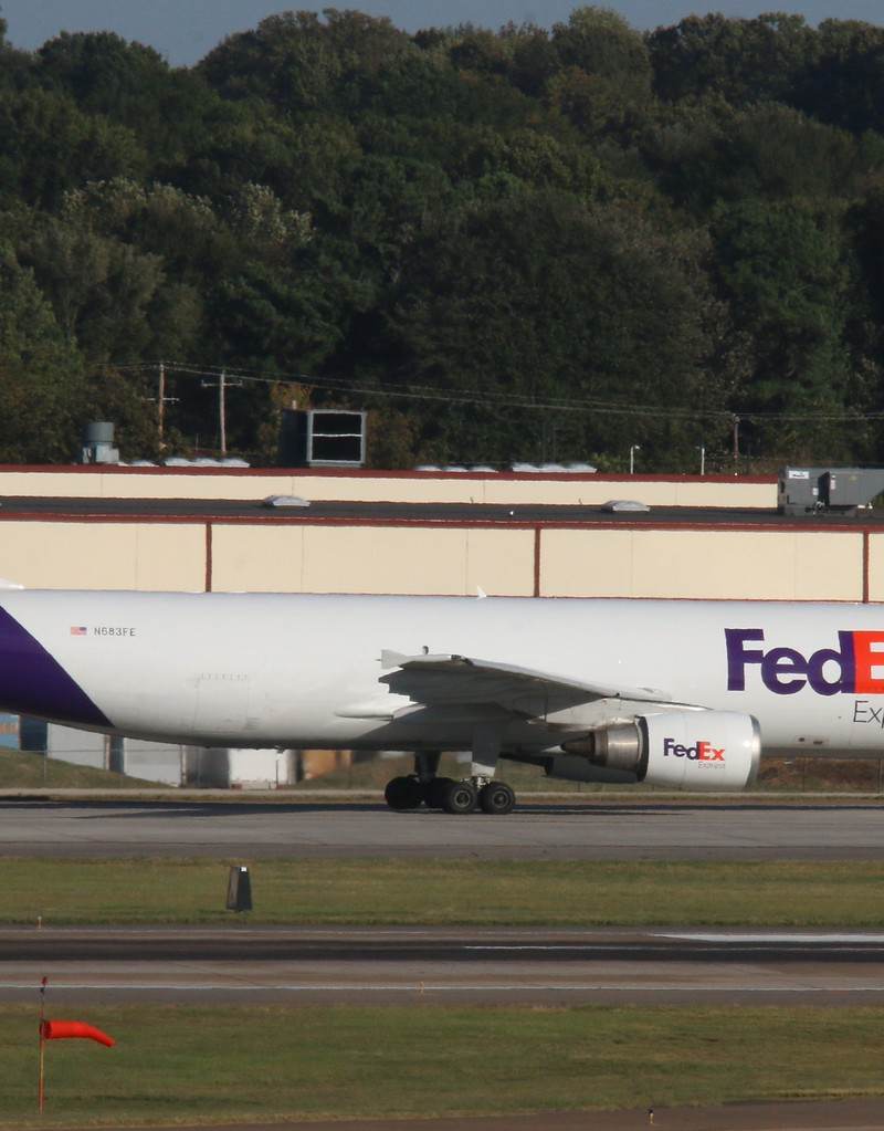 N683FE - Aircraft
