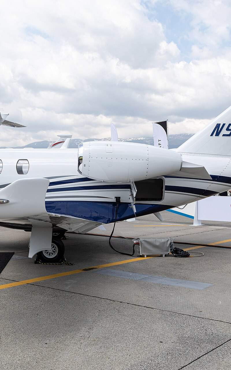 N979TX - Business jet