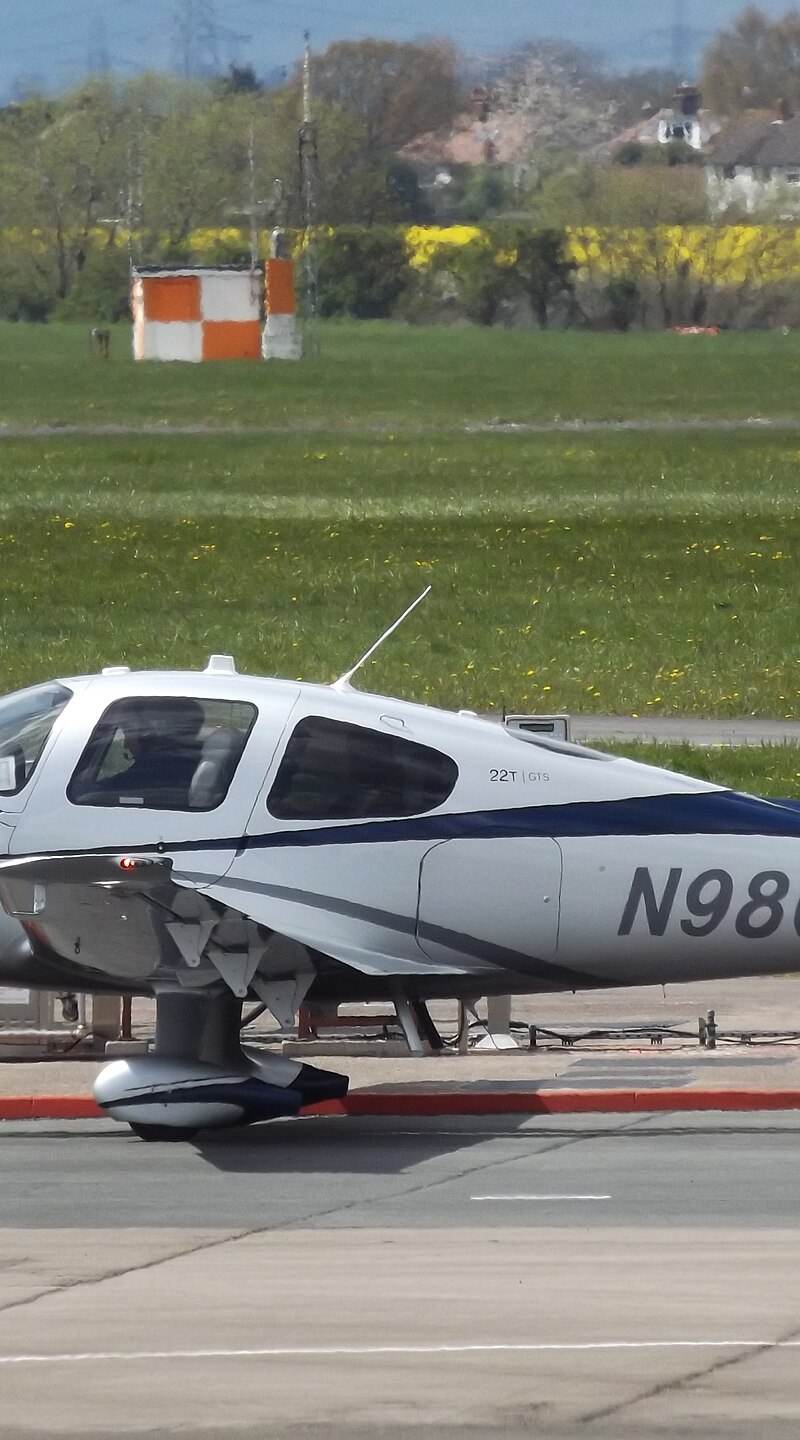 N980RJ - Cirrus