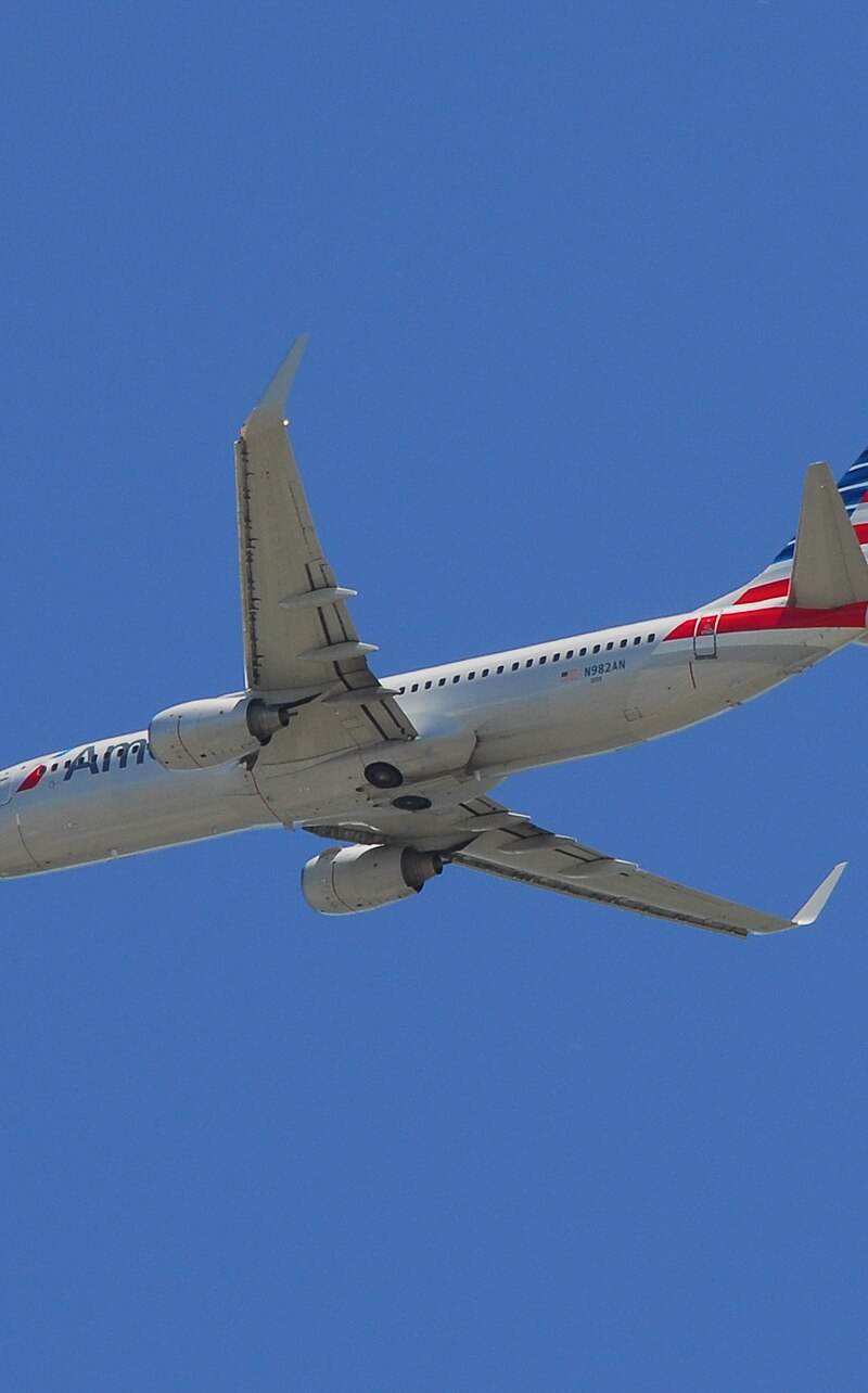 N982AN - Twin-engine aircraft