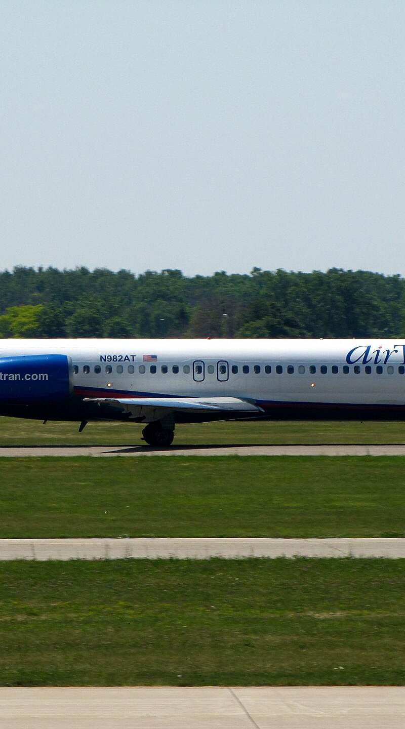N982AT - Boeing