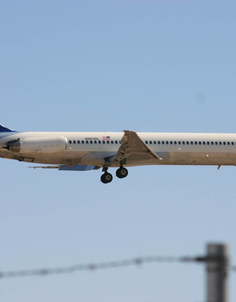 N983DL - Aircraft