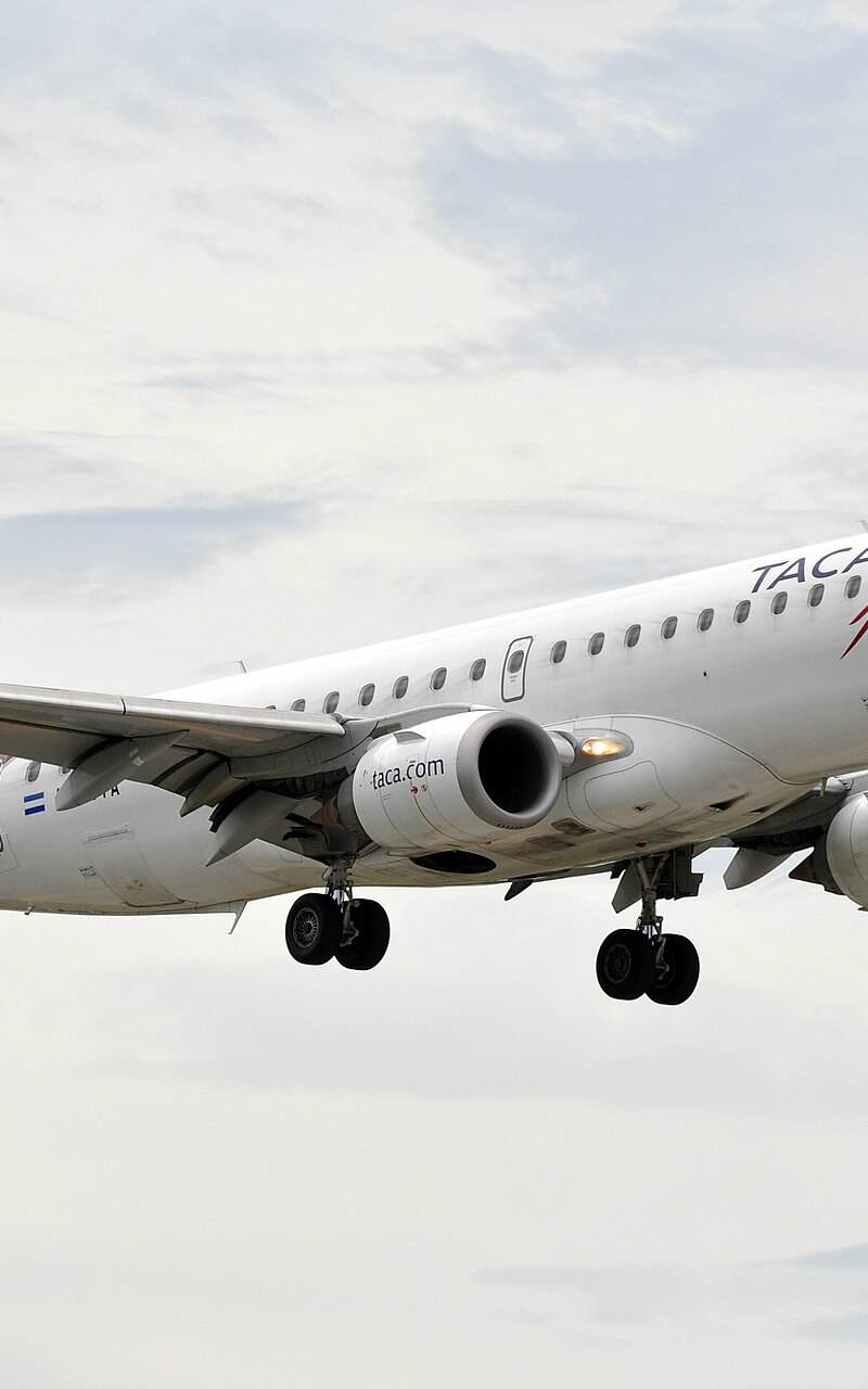 N983TA - Embraer