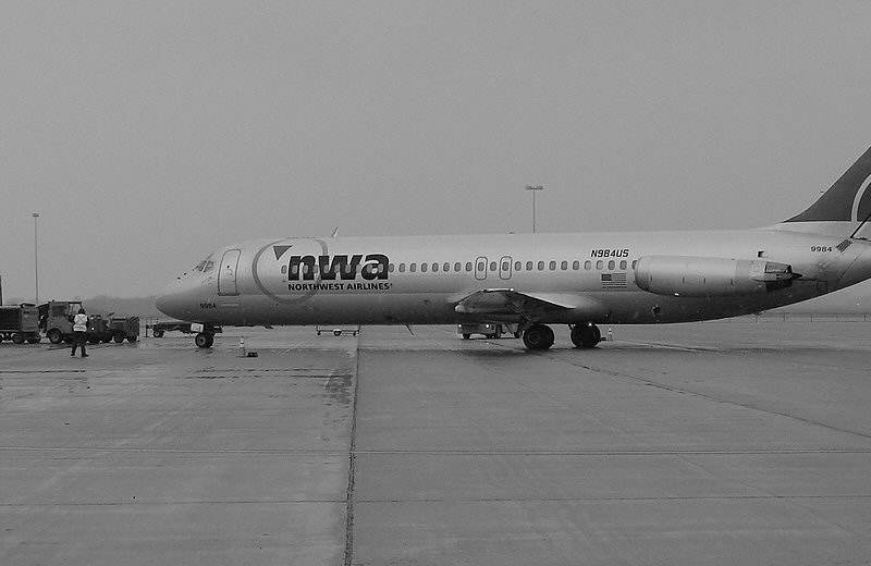 N984US - Aircraft