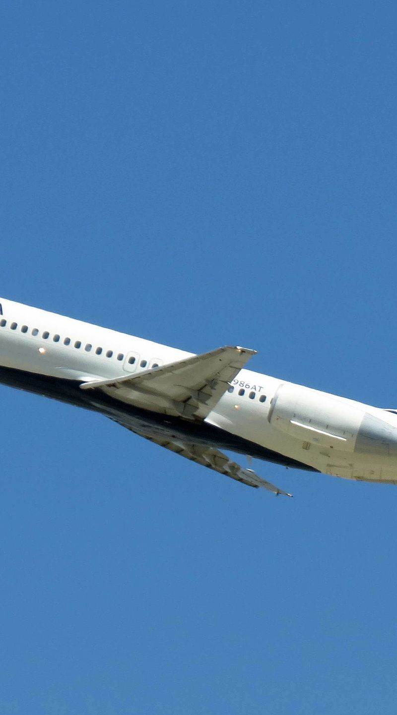 N986AT - Boeing