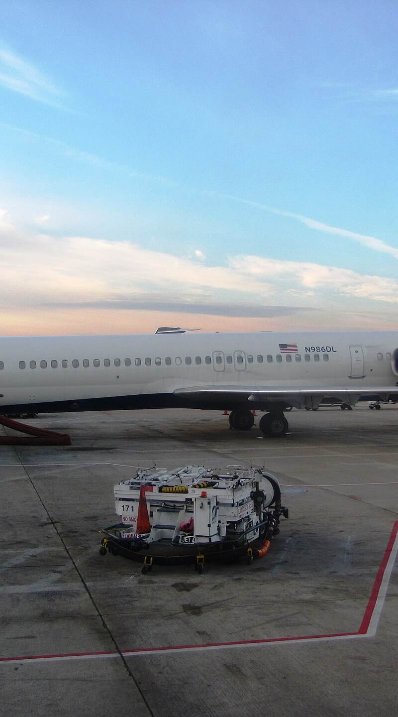 N986DL - Aircraft
