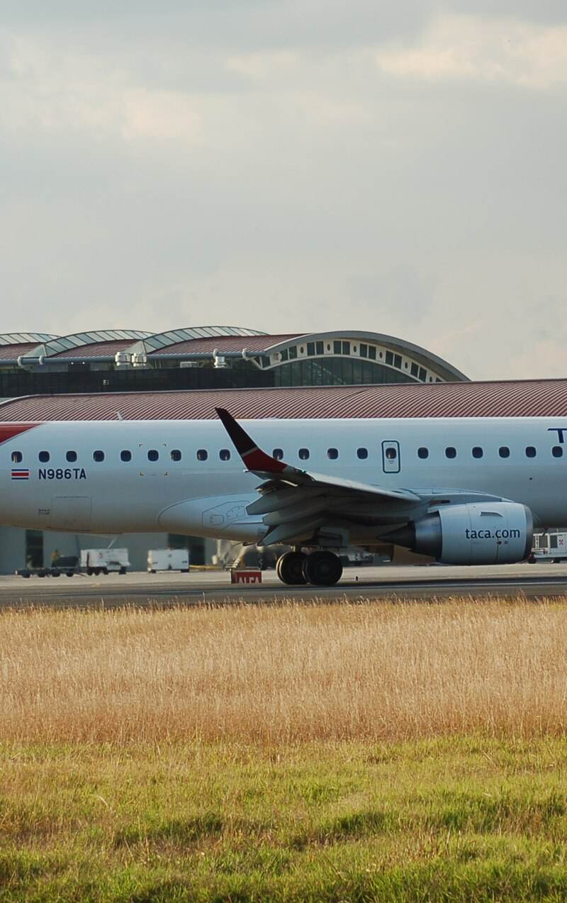 N986TA - Twin-engine aircraft