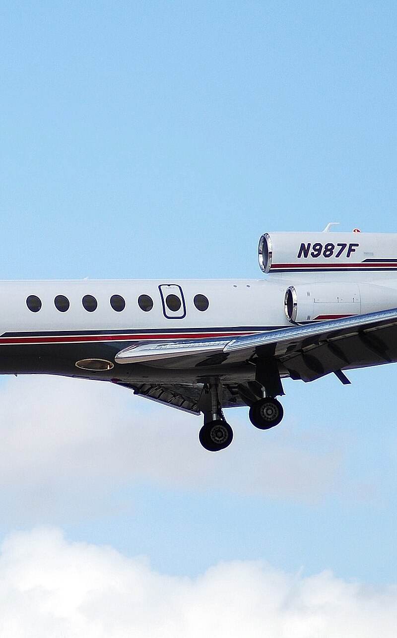 N987F - Business jet