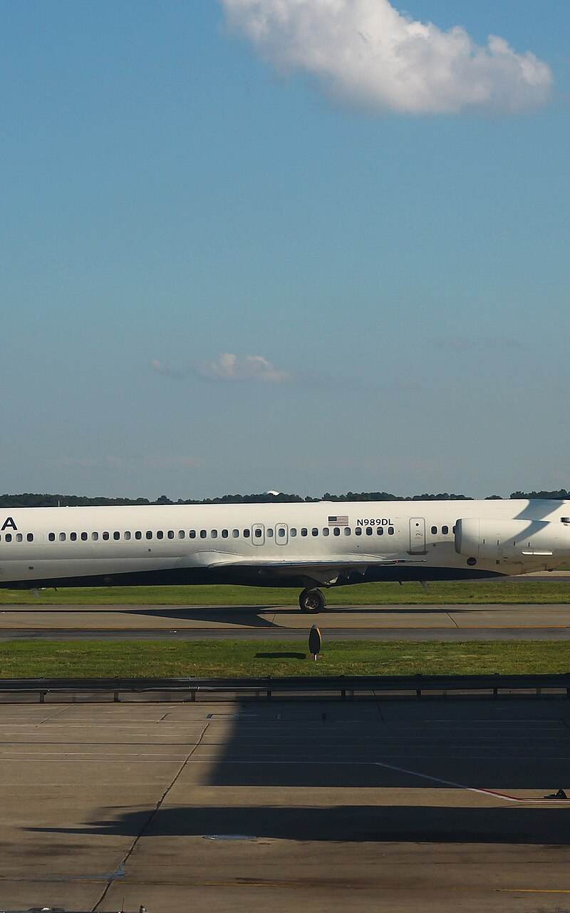 N989DL - Aircraft