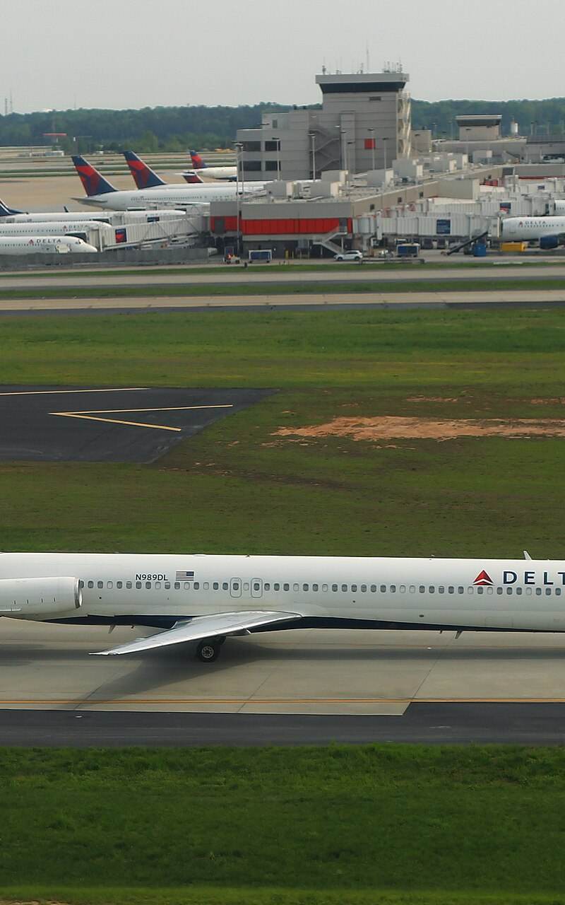 N989DL - Aircraft