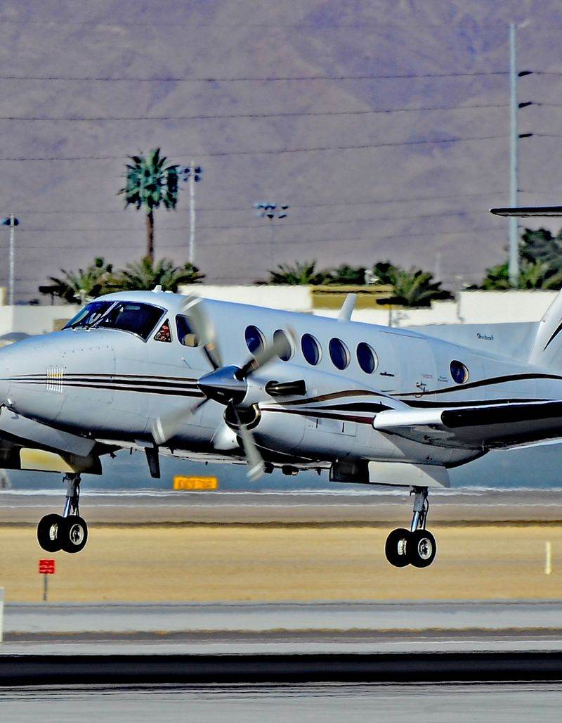 N989LA - Beechcraft
