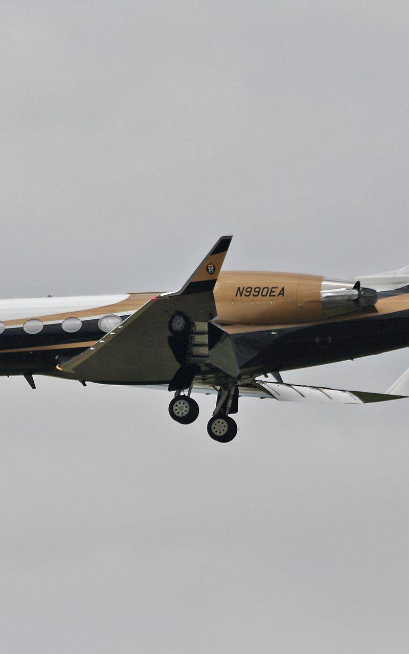 N990EA - Business jet