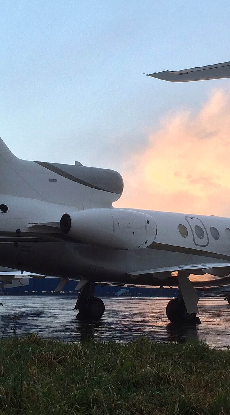 N990MM - Business jet