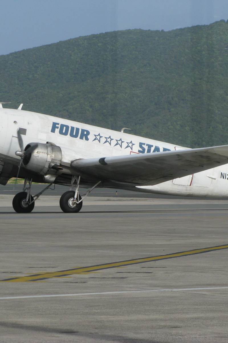 N135FS - Douglas