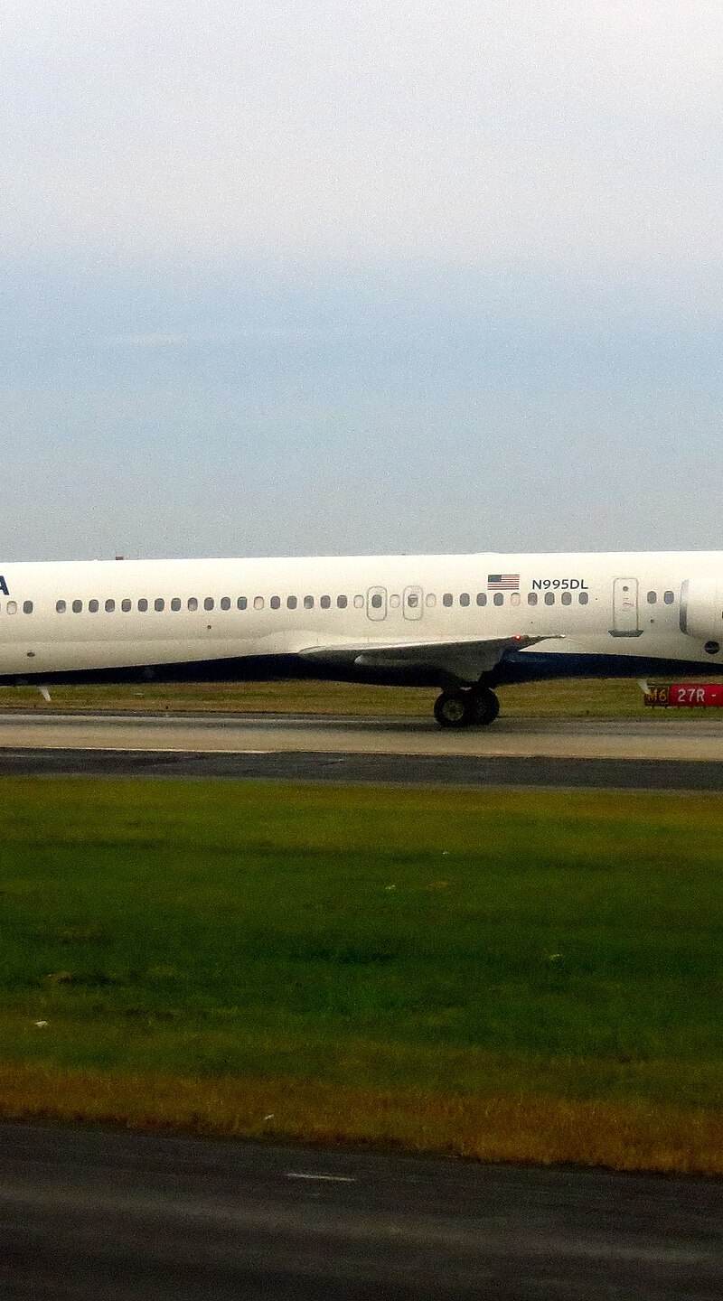 N995DL - Aircraft
