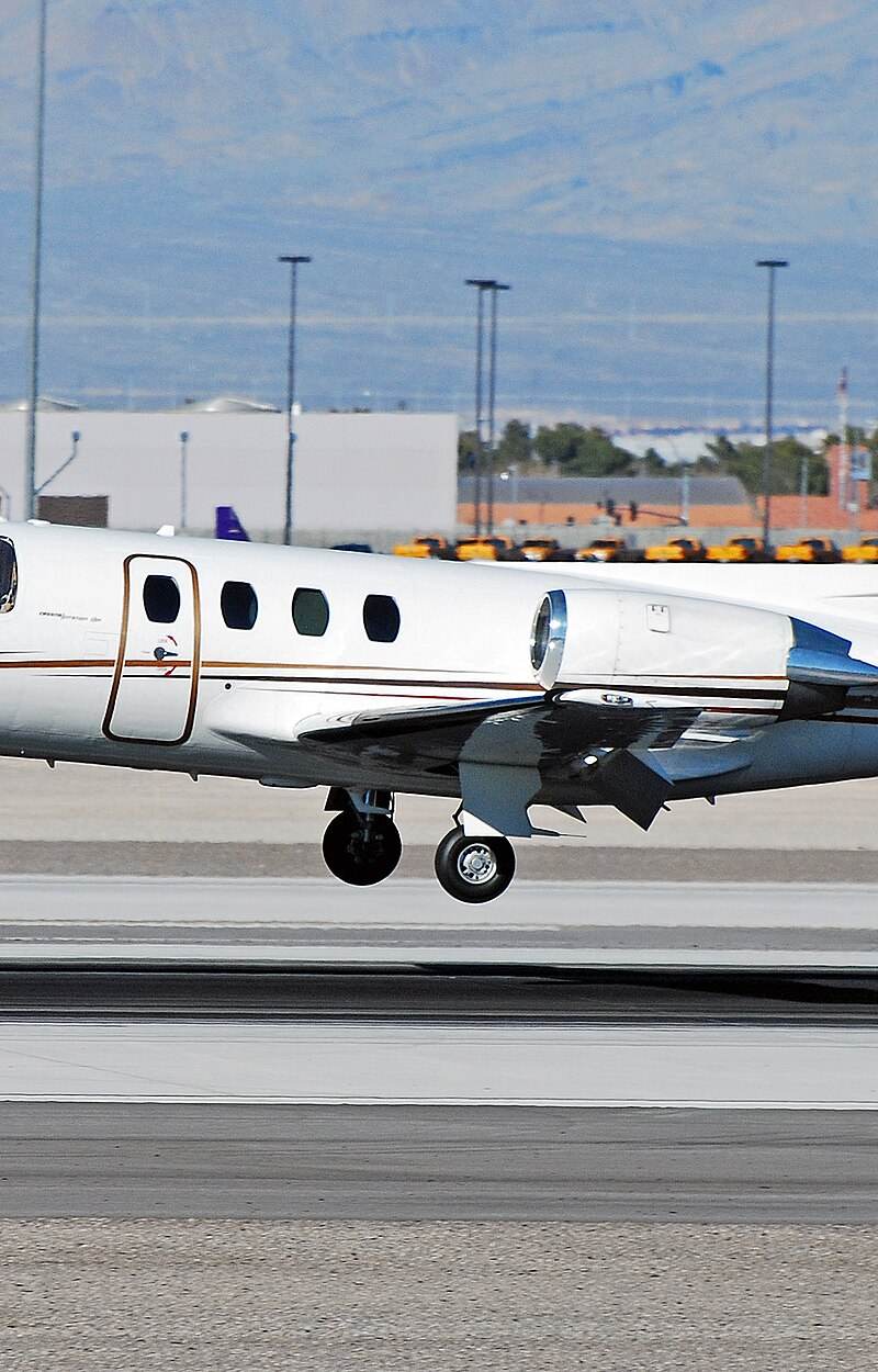 N998EA - Business jet