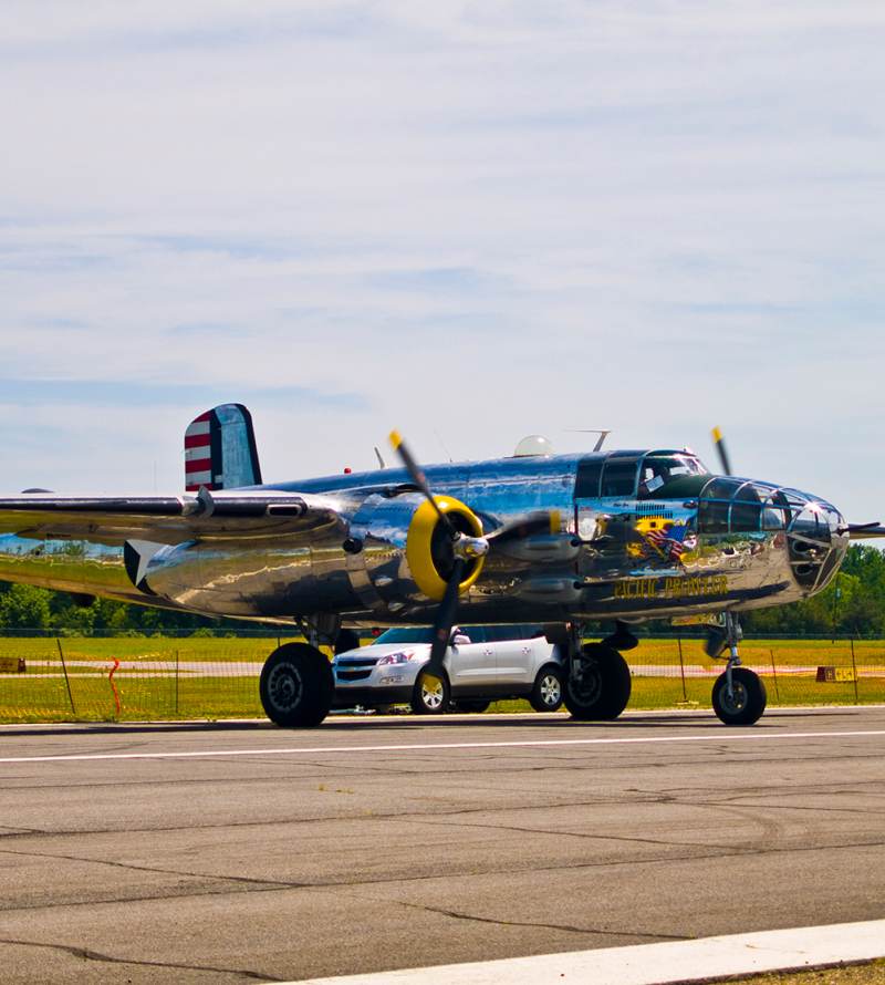  - Twin-engine aircraft