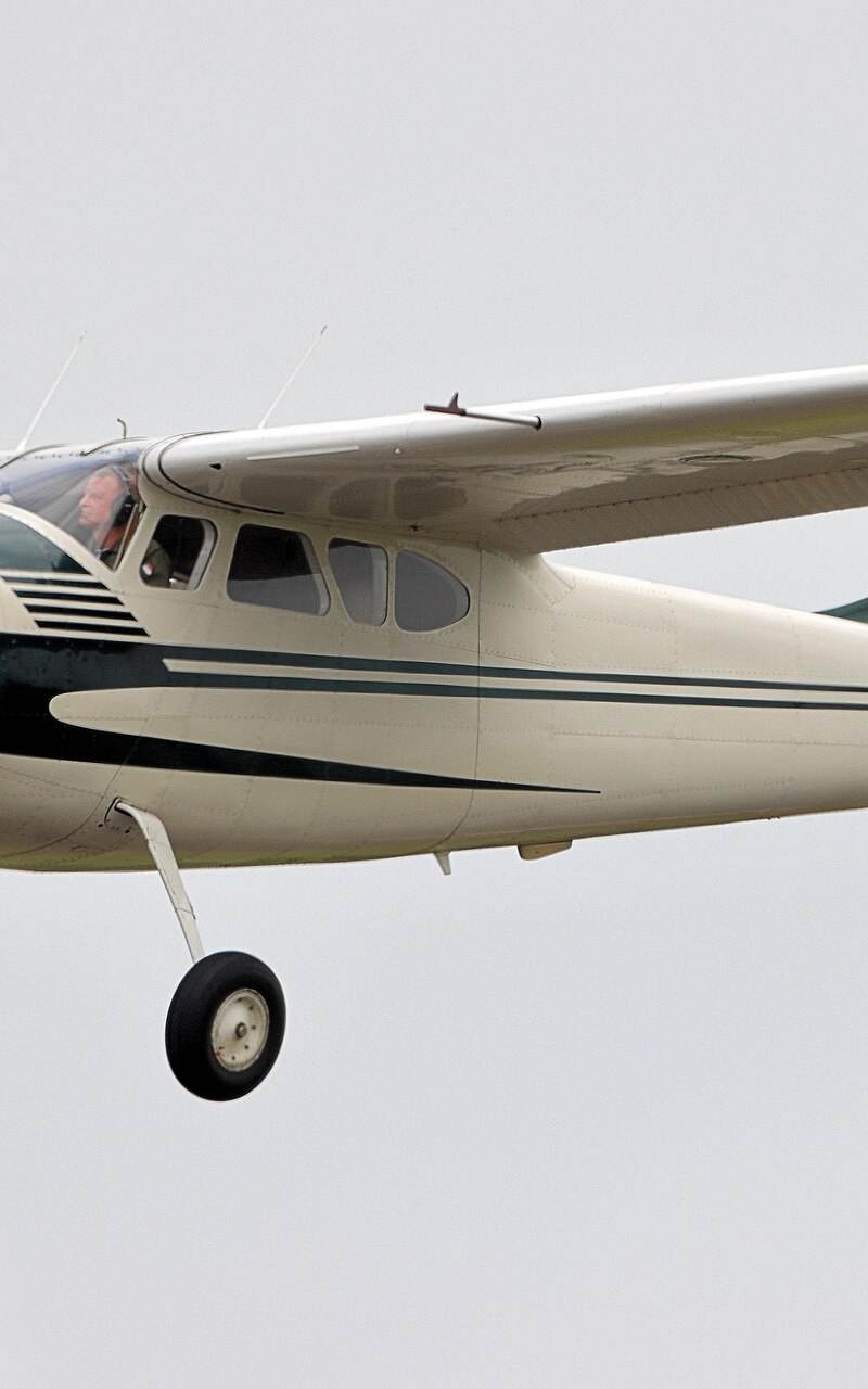 N1064D - Single-engine aircraft