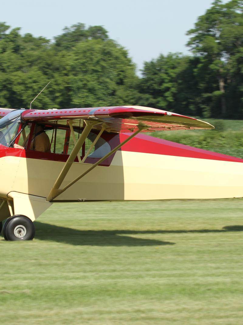 N1121W - Piper