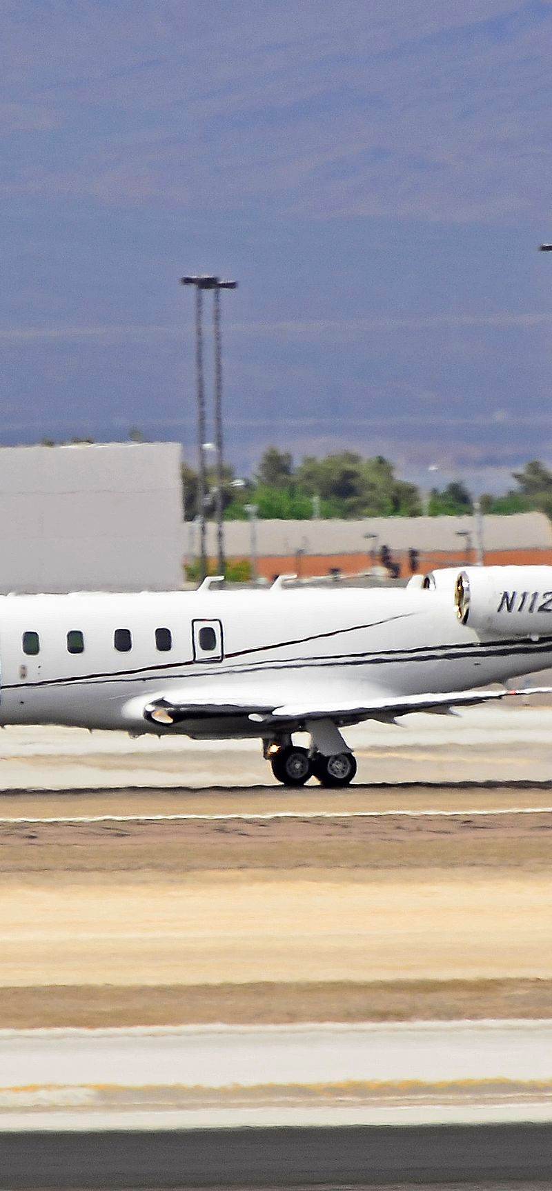 N1125J - Business jet