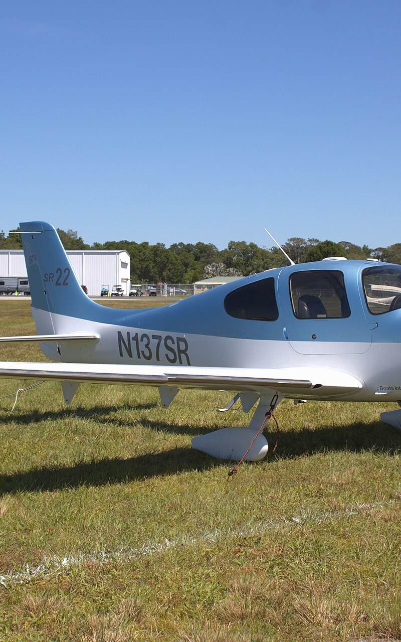 N137SR - Cirrus