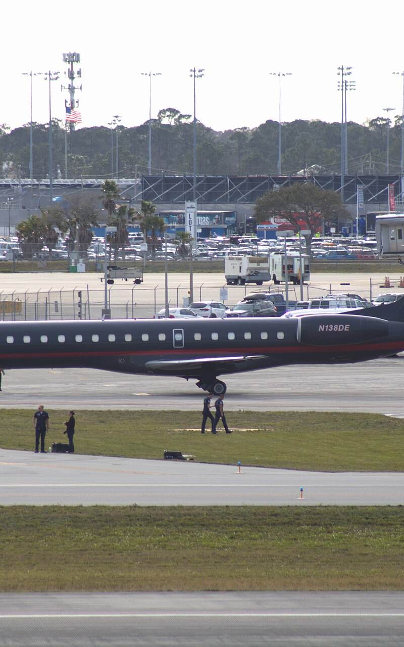 N138DE - Embraer