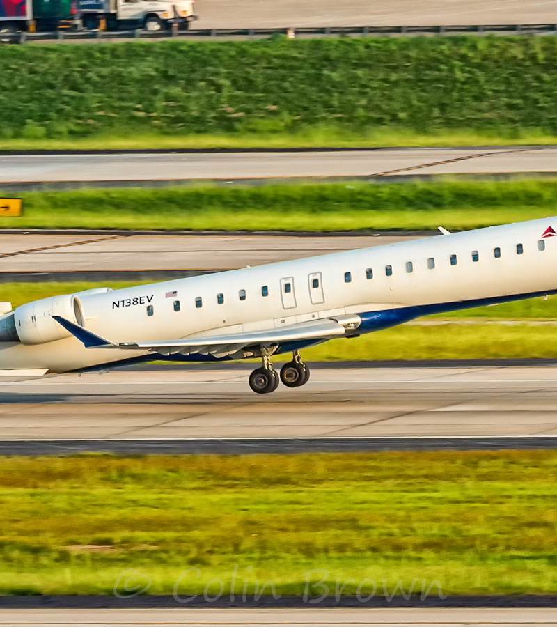 N138EV - Bombardier