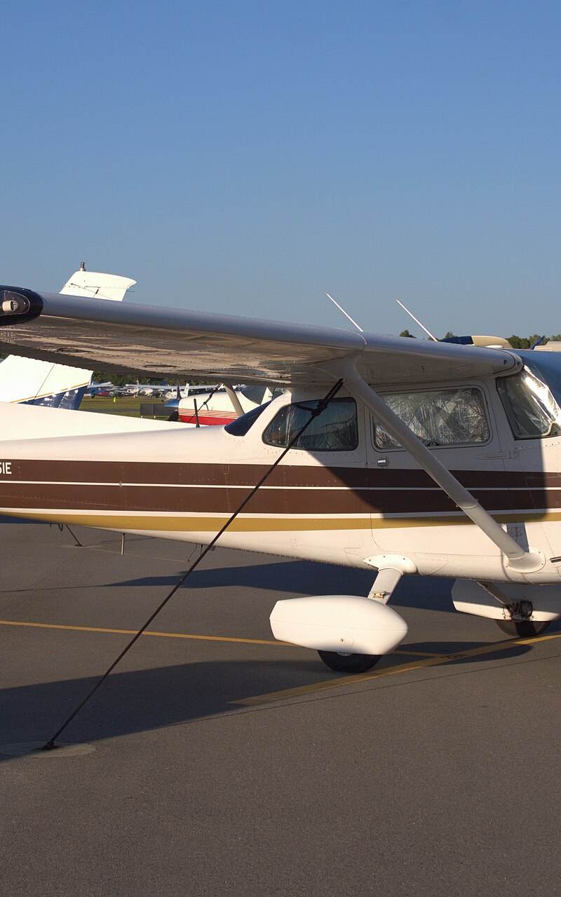 N1351E - Cessna