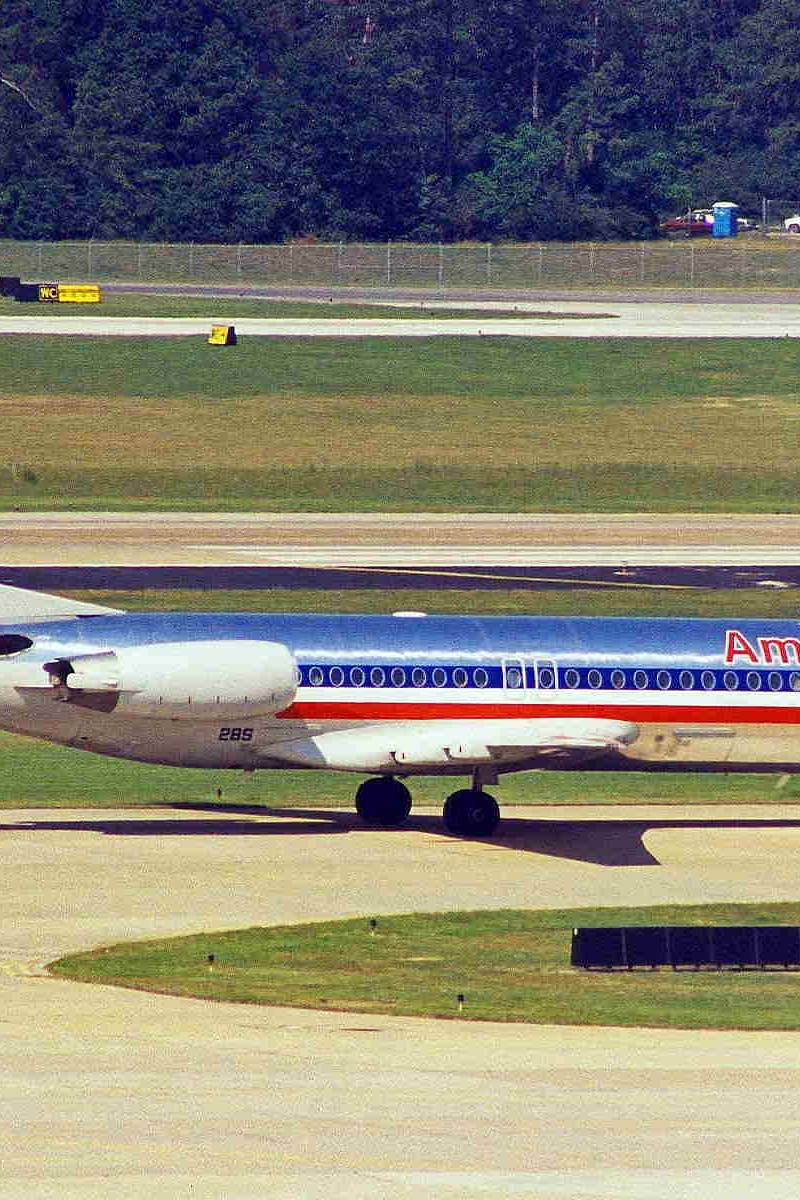 N1437B - Aircraft