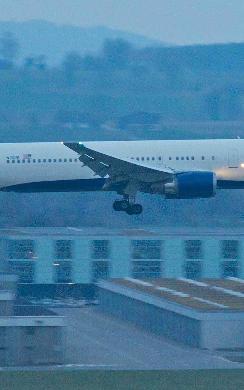 N1501P - Twin-engine aircraft