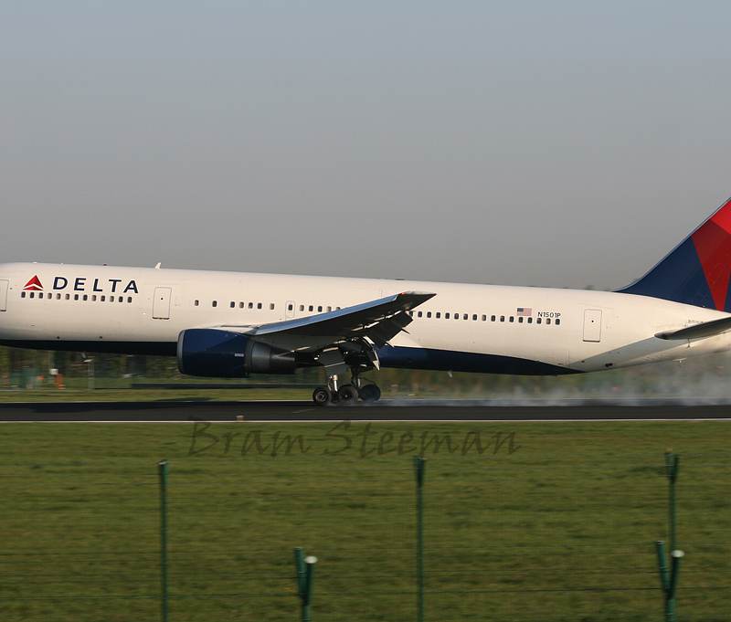 N1501P - Boeing
