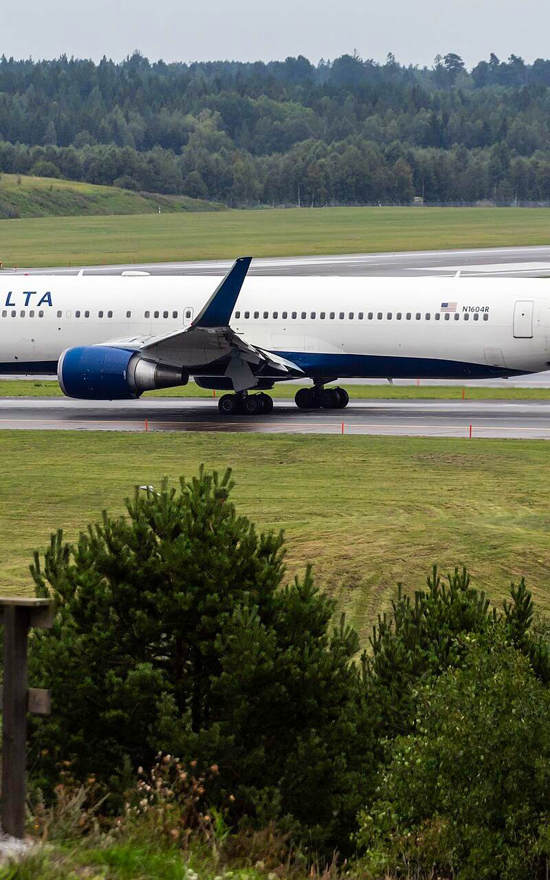 N1604R - Boeing