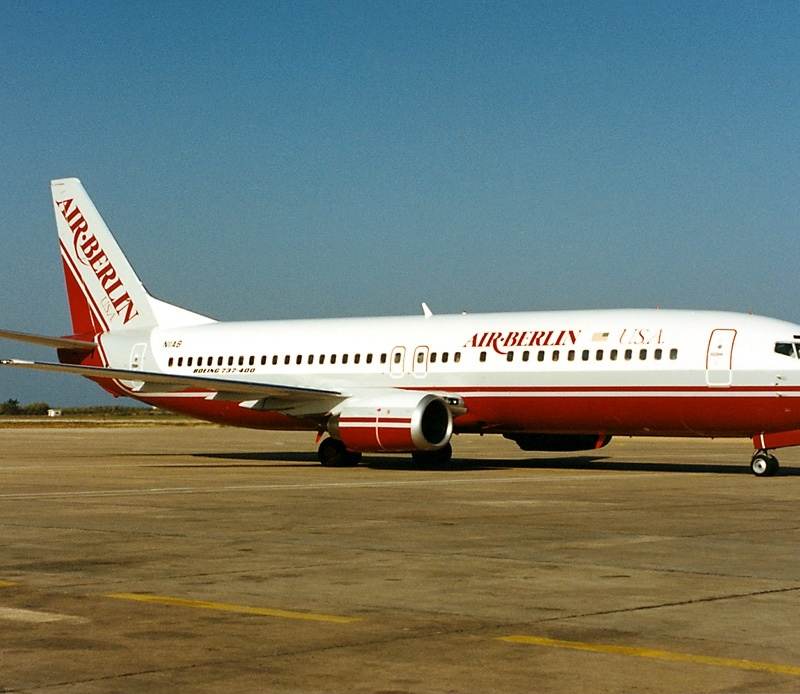 N11AB - Boeing