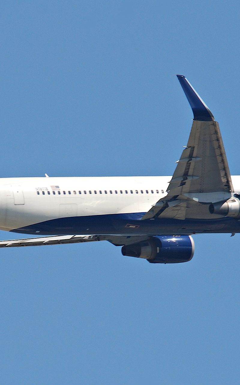 N1611B - Twin-engine aircraft