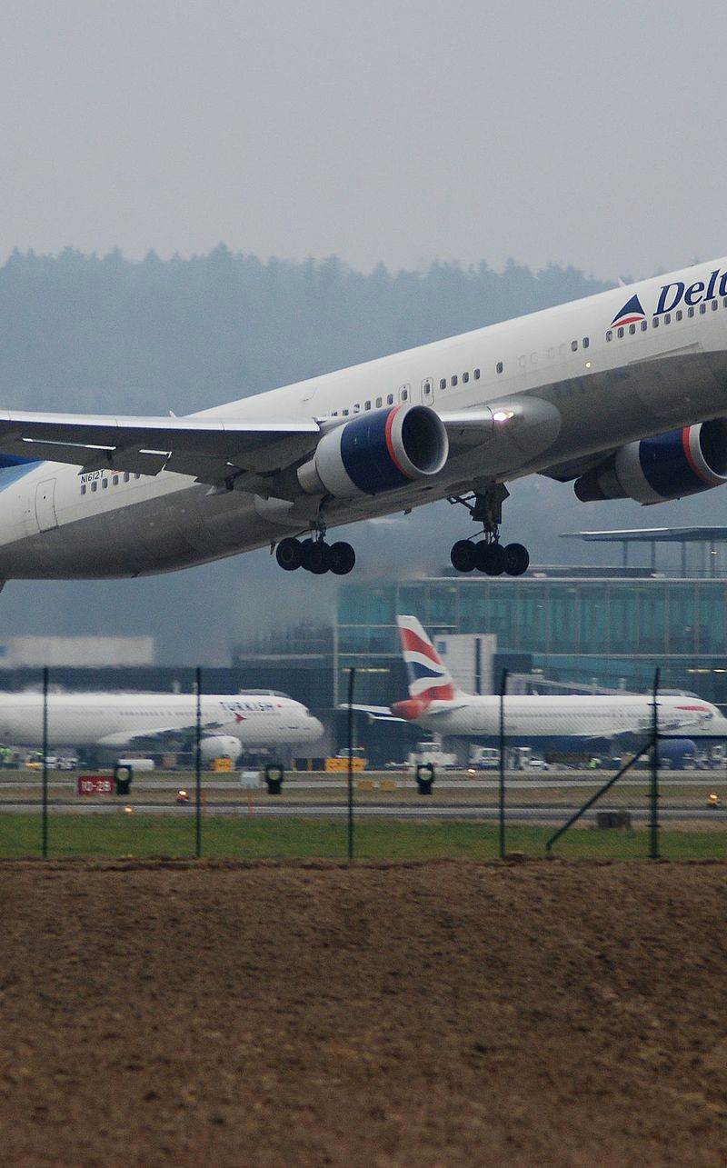 N1612T - Twin-engine aircraft